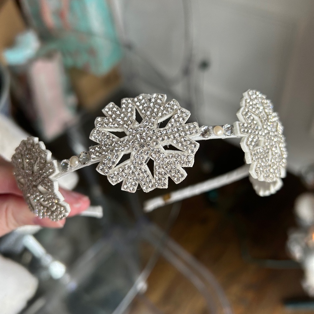 NWT Bari Lynn Girls' Crystal Snowflake Headband